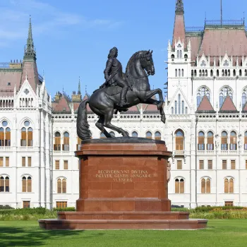 Equestrian Statue of Ferenc II Rakoczi, east elevation