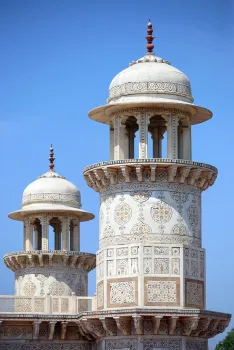Itimad-ud-Daulah Tomb, mausoleum, minarets