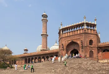 Jama Masjid of Delhi, southern gate and minaret