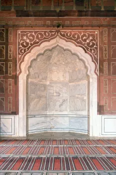 Jama Masjid of Delhi, Prayer Hall, mihrab of one of the side halls