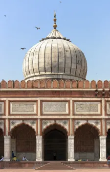 Jama Masjid of Delhi, Prayer Hall, detail of the southern wing and dome