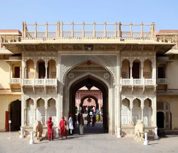 Jaipur City Palace, Sarhad-ki-Deorhi (Rajendra Pol)