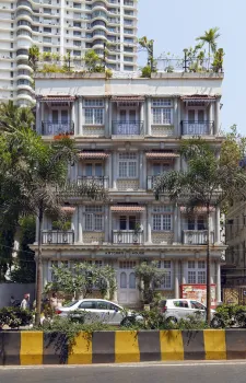 Katgara House, main facade