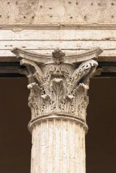Church of Santa Maria sopra Minerva, column capital