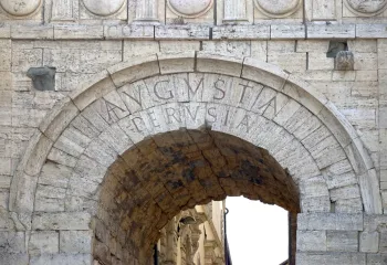 Etruscan Arch, arch detail with inscriptions