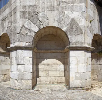 Mausoleum of Theodoric, arched niche