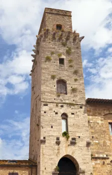 Devil’s Tower, south elevation