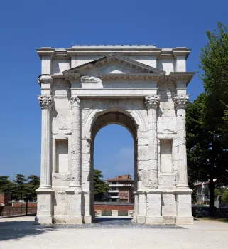 Arco dei Gavi, southeast elevation