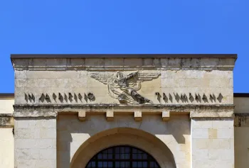Palazzo dei Mutilati, frieze