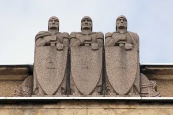 Lithuanian Officers' Club, “The Three Giants” sculpture