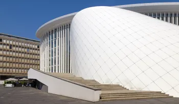 Philharmonie Luxembourg, perron of the southern elevation