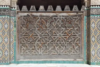 Bou Inania Madrasa, mashrabiya barrier