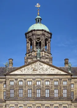 Palace on the Dam, facade detail with tower