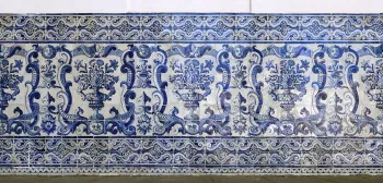 University of Évora, College of the Holy Spirit, Cloister of the General Studies, azulejo tiles of the arcades