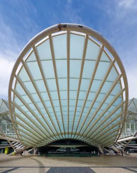 Lisbon Oriente Station, canopy of the main entrance