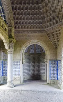National Palace of Pena, Tunnel of Triton, niche