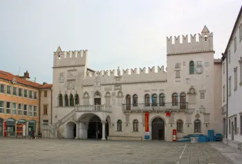 Praetorian Palace, main facade facing Tito Square