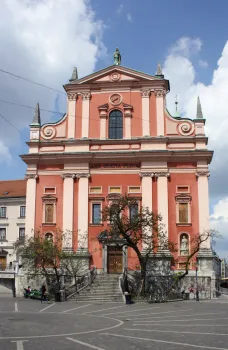Franciscan Church of the Annunciation, facade