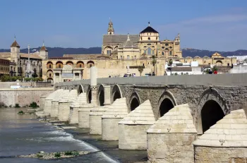 Roman bridge of Córdoba, Mosque–Cathedral