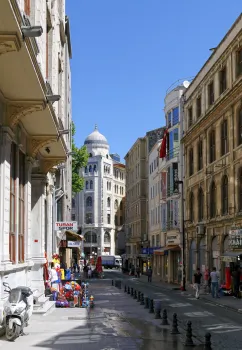 Hobyar, Mimar Vedat Street