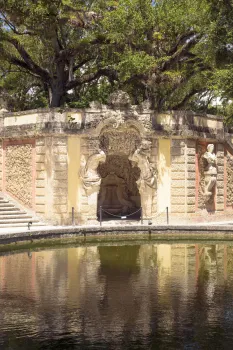 Villa Vizcaya, gardens, grotto
