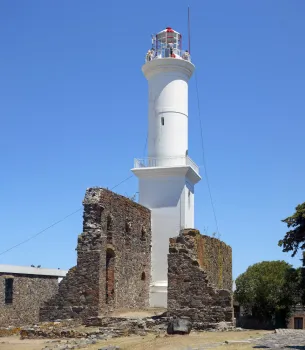 Lighthouse of Colonia del Sacramento, behind the ruins of the convent of San Francisco Javier