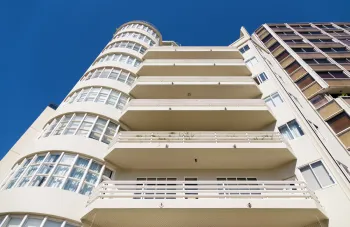 Leonglay Building, facade detail